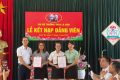 Chi bộ trường THCS La Sơn tổ chức kết nạp Đảng viên mới